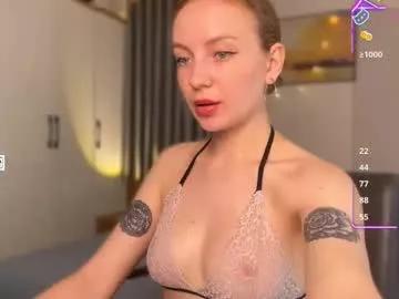 Explore our live girls sluts from our Custom and Multi clubs and checkout exclusive access to highly interactive content, such as shape, hair, titties, pussy type and many more.