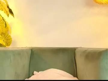 fluffy_bubble21 from Chaturbate