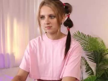 fluffy_waffles from Chaturbate