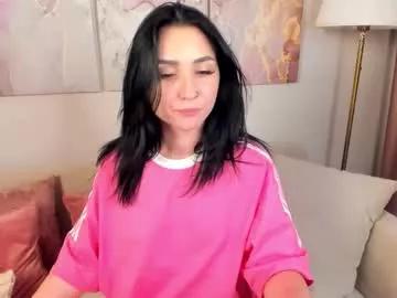 flufyfoxx from Chaturbate