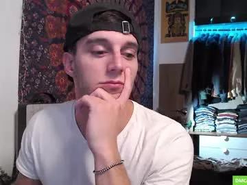 folleti7 from Chaturbate