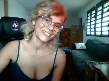 Explore our live girls sluts from our Custom and Multi clubs and checkout exclusive access to highly interactive content, such as shape, hair, titties, pussy type and many more.