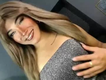 Explore our live girls sluts from our Custom and Multi clubs and checkout exclusive access to highly interactive content, such as shape, hair, titties, pussy type and many more.