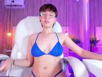 Explore our live girls sluts from our Custom and Multi clubs and checkout exclusive access to highly interactive content, such as shape, hair, titties, pussy type and many more.