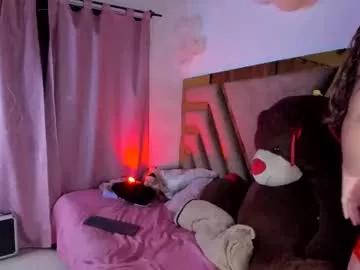 Giselreyes1 webcams show profile image 