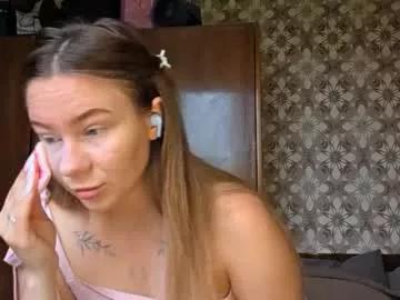 glossy_kiss from Chaturbate is Freechat