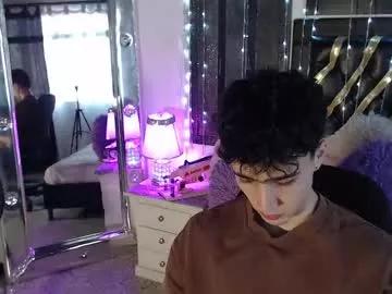 gojo_satoru_18 from Chaturbate
