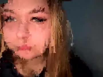 green_eyes_twinkl from Chaturbate