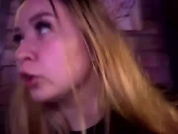 green_eyes_twinkl from Chaturbate