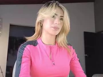 Explore our live girls sluts from our Custom and Multi clubs and checkout exclusive access to highly interactive content, such as shape, hair, titties, pussy type and many more.
