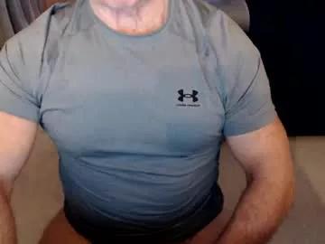 gymguyuk28 from Chaturbate