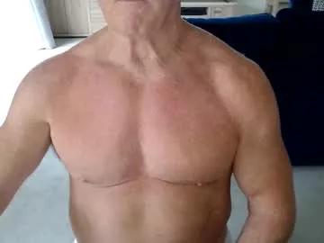gymguyuk28 from Chaturbate