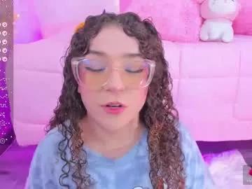 hannacutegod from Chaturbate