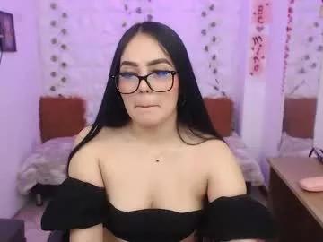 hannadaves_ from Chaturbate