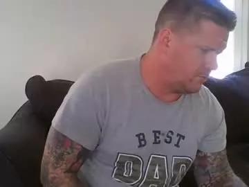 happilymarr1ed from Chaturbate