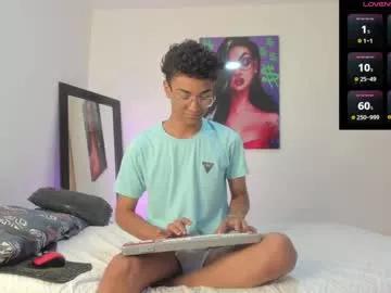 harrytwink18 from Chaturbate