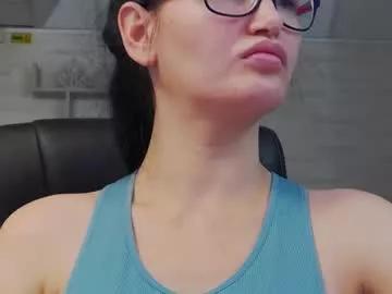 hellendesire from Chaturbate