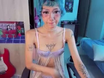 helloskinnygirls from Chaturbate