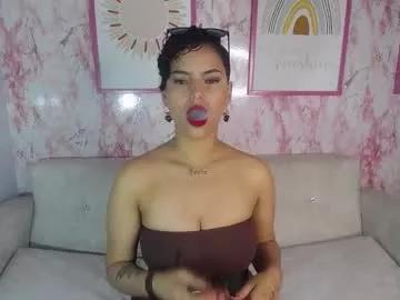 Explore our live girls sluts from our Custom and Multi clubs and checkout exclusive access to highly interactive content, such as shape, hair, titties, pussy type and many more.