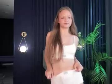 hidden_charm_ from Chaturbate