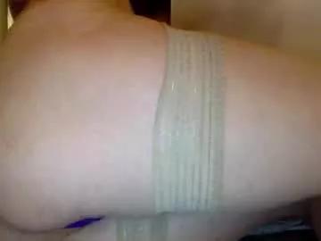 hiddenhoneyy from Chaturbate
