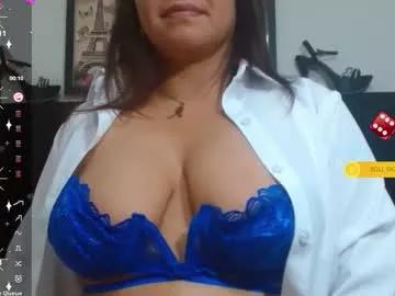hiilarylove from Chaturbate