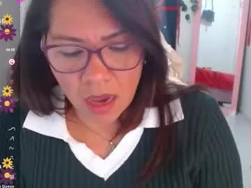 hiilarylove from Chaturbate