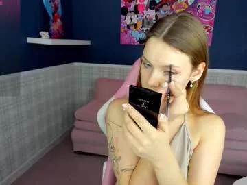 Explore our live girls sluts from our Custom and Multi clubs and checkout exclusive access to highly interactive content, such as shape, hair, titties, pussy type and many more.