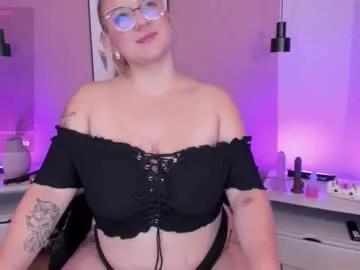 hollie_joliie from Chaturbate