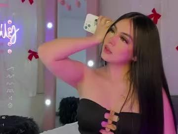 holly_444 from Chaturbate