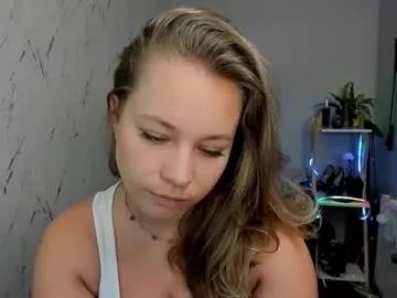 holly_bb95 from Chaturbate