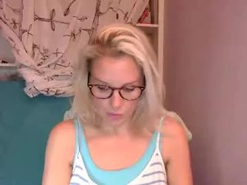 holly_bourbon from Chaturbate is Freechat