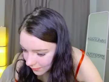 holly_kittenss from Chaturbate