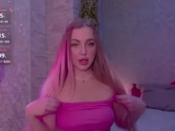 holly_molly8 from Chaturbate