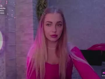 holly_molly8 from Chaturbate