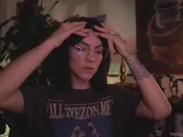 hollylinder_ from Chaturbate