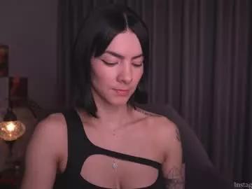 hollylinder_ from Chaturbate