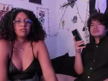hothoneychile from Chaturbate