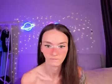hottiesteverly from Chaturbate