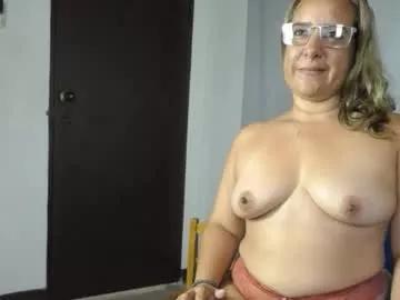 iivana_19 from Chaturbate