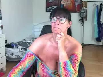 illymaus from Chaturbate