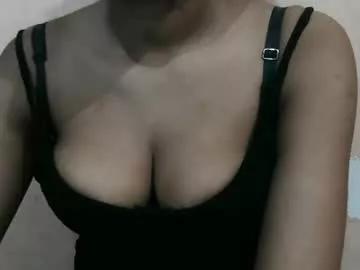 indianpatakha from Chaturbate