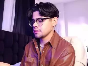 isaac_saenz from Chaturbate