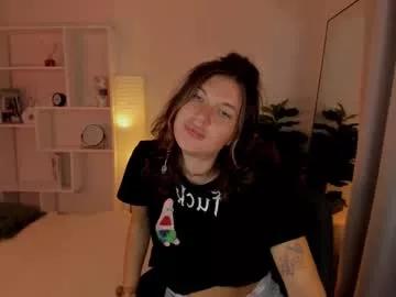 iseeyou_mi from Chaturbate