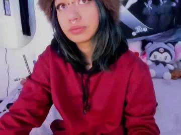 isisjones18 from Chaturbate