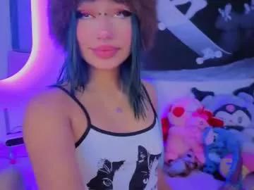 isisjones18 from Chaturbate
