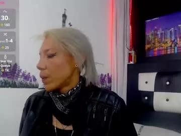 izzy__grey from Chaturbate