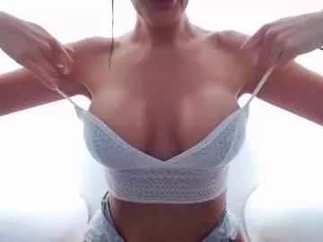j_e_e_s_i_c_a from Chaturbate