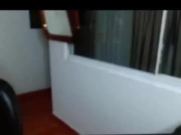 jeffypttgolozo from Chaturbate