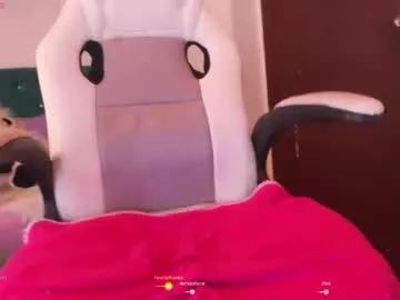 jhiinny_brownn from Chaturbate